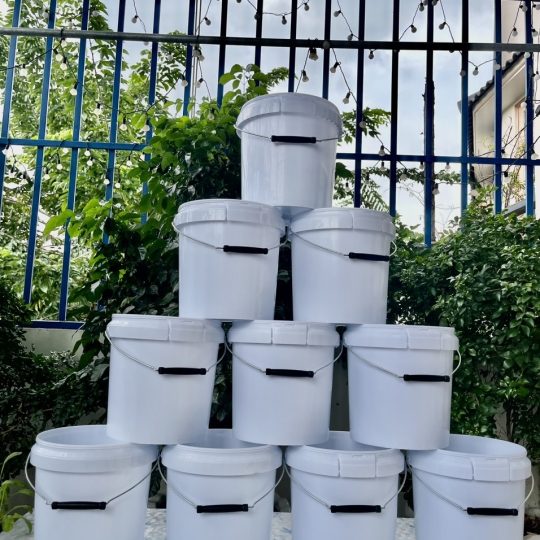XÔ NHỰA 5 LÍT
