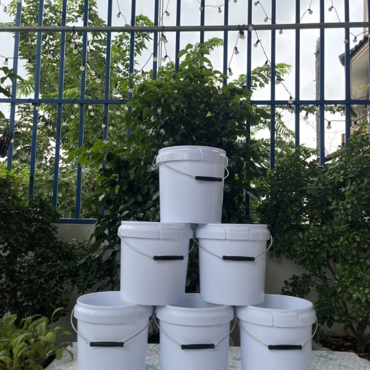 XÔ NHỰA 5 LÍT
