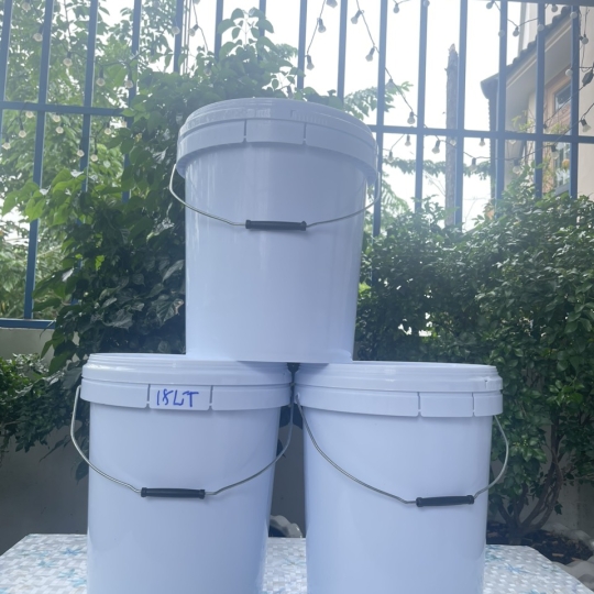 XÔ NHỰA TRẮNG 18L