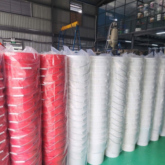 xô trơn từ 1 lít- 20 lít